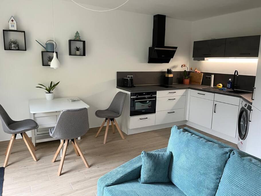 Neu Sanierte Wohnung Fuer 2-4 P Eschwege Eksteriør bilde