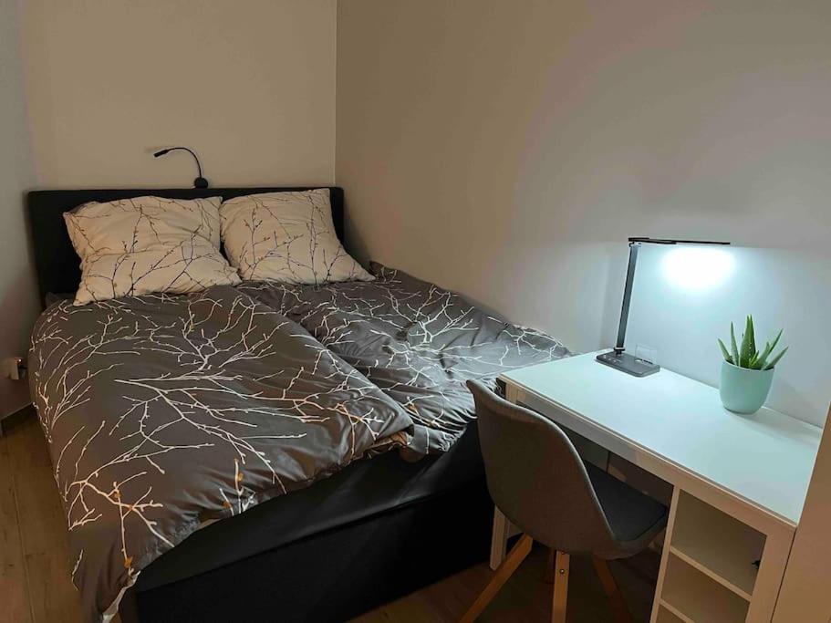 Neu Sanierte Wohnung Fuer 2-4 P Eschwege Eksteriør bilde