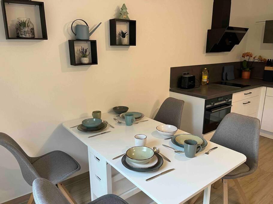Neu Sanierte Wohnung Fuer 2-4 P Eschwege Eksteriør bilde