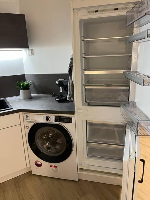 Neu Sanierte Wohnung Fuer 2-4 P Eschwege Eksteriør bilde